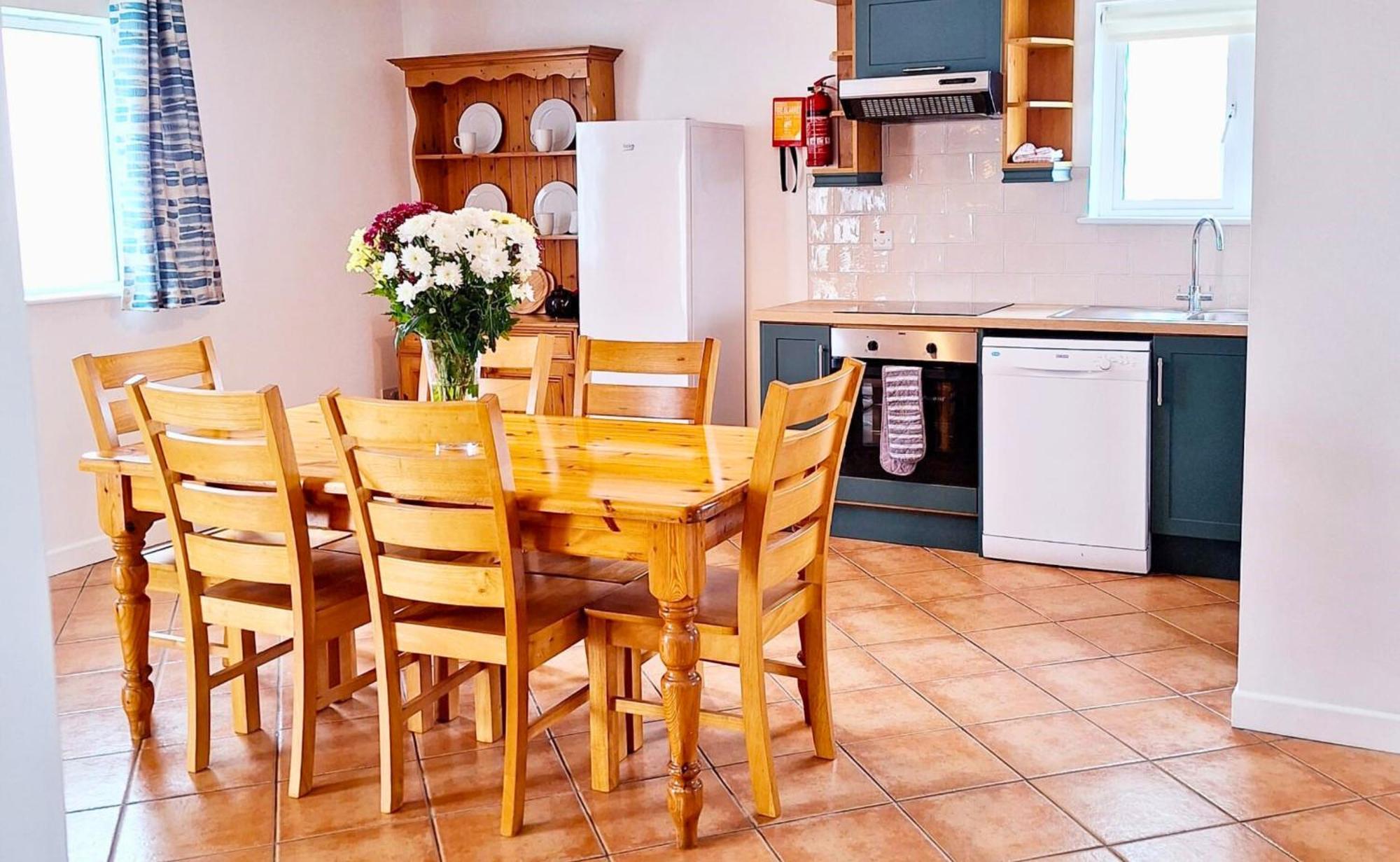 Dingle Harbour Cottages 3 Bed Sleeps 7 By Trident Holiday Homes Eksteriør bilde